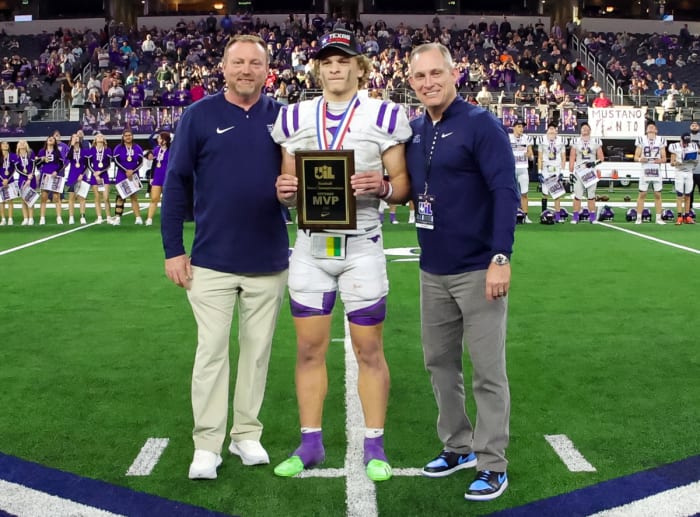 Benjamin vs Oglesby UIL 1-A Six-Man Division 2 Final December 13, 2023 Photo-Tommy Hays90